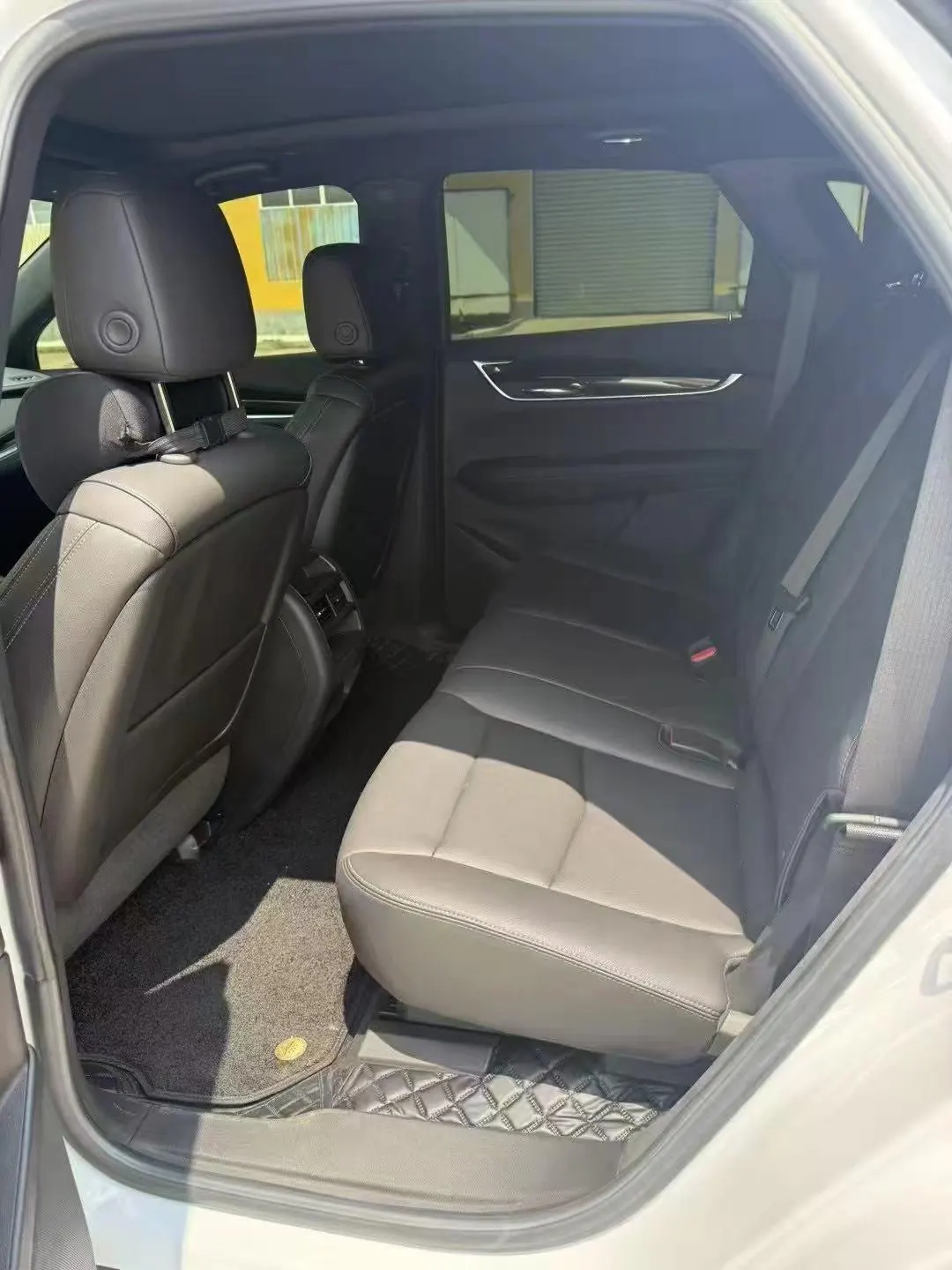 Cadillac 2024 XT5 48V 2.0T Two-Drive Fashion Automatic Gear 7