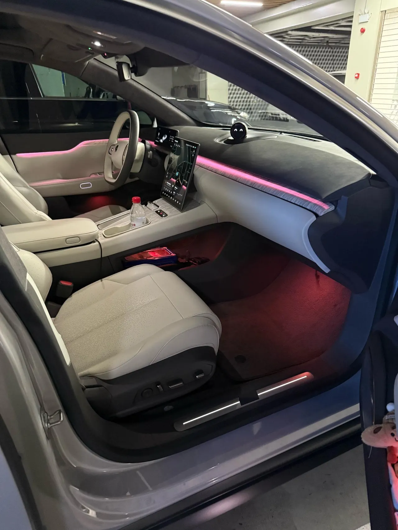 NIO 2023 ET7 75kWh automatic gear 12