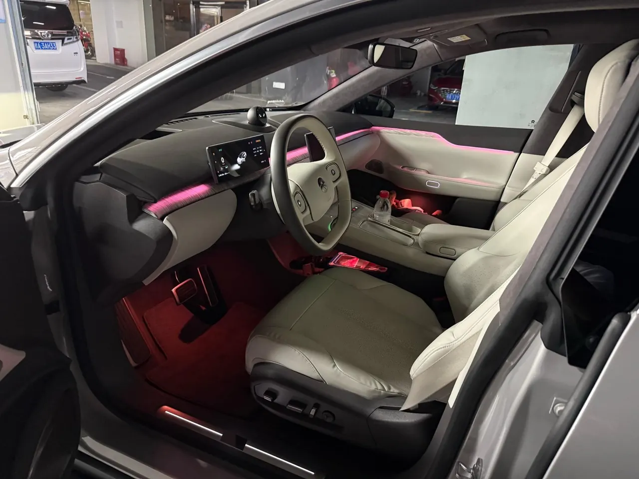 NIO 2023 ET7 75kWh automatic gear 6