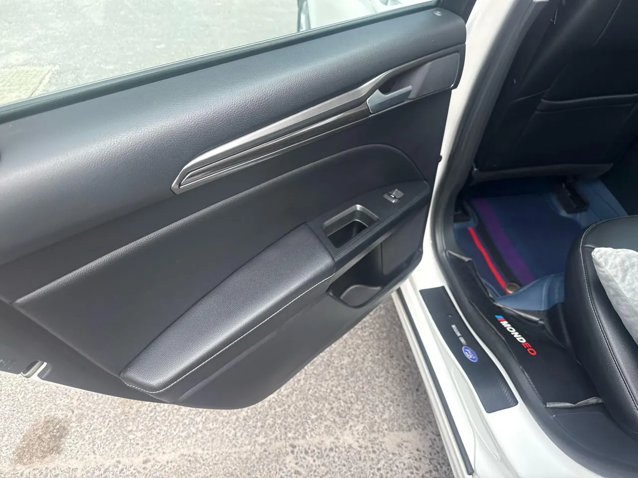 Ford 2020 Mondeo 1.5T EcoBoost 180 Luxury Automatic Gear 11