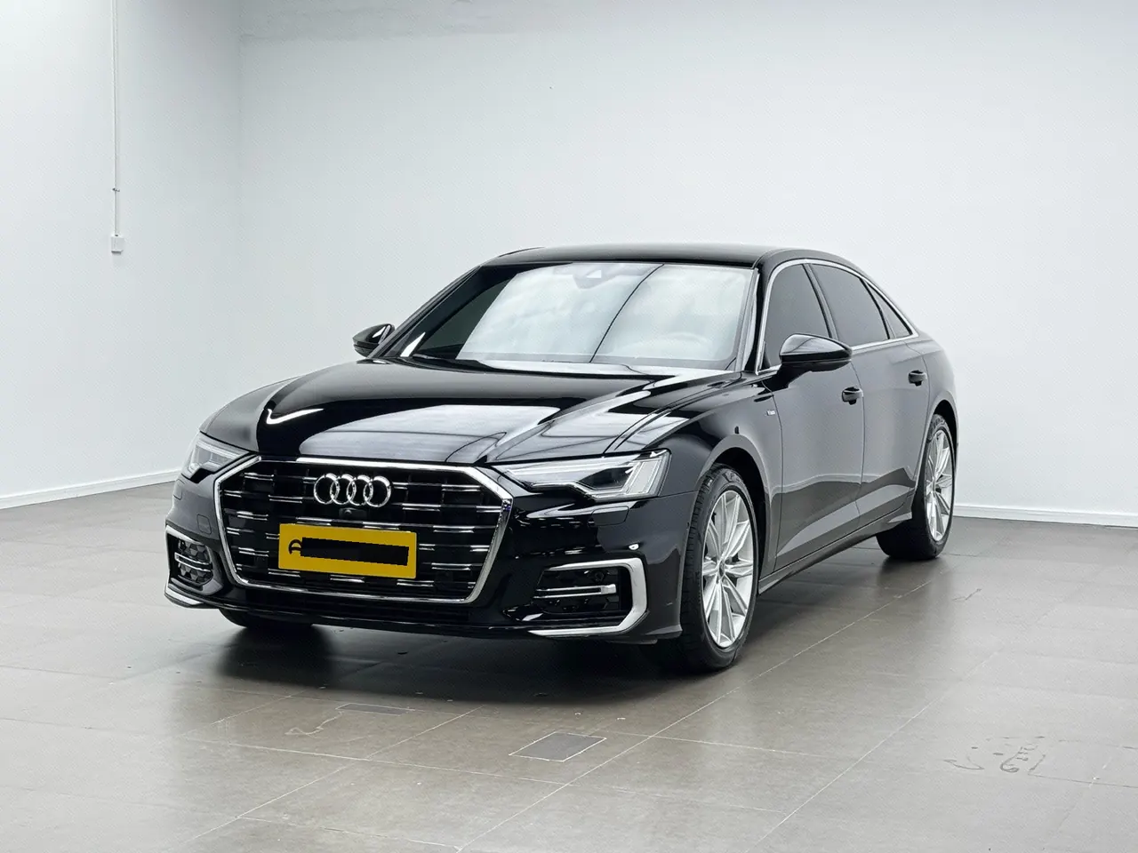 Open image lightbox: Audi 2024 A6L 2.0TFSI 45TFSI Selected Dynamic Automatic