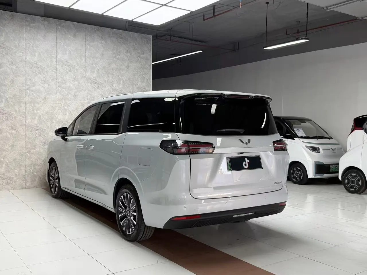 WuLing 2026 Starlight 730 500km Exclusive Automatic Gear 7