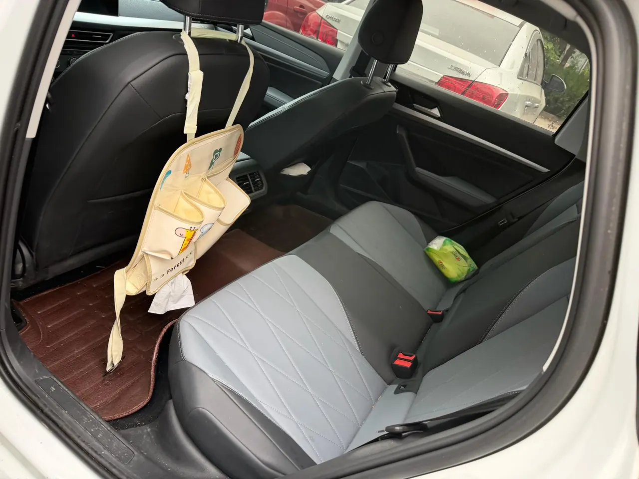 Volkswagen 2024 LaVida 1.5 5 Million Edition Automatic 5