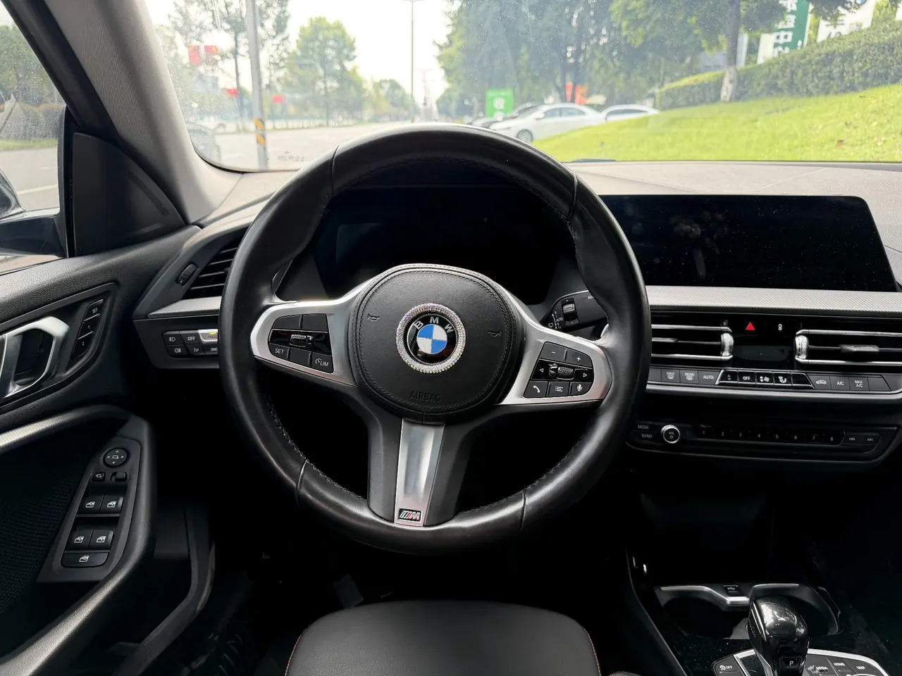 BMW 2 Series (Imported) 2023 225i Four-Door Coupe 2.0T M Sports Suit Automatic Gear 3