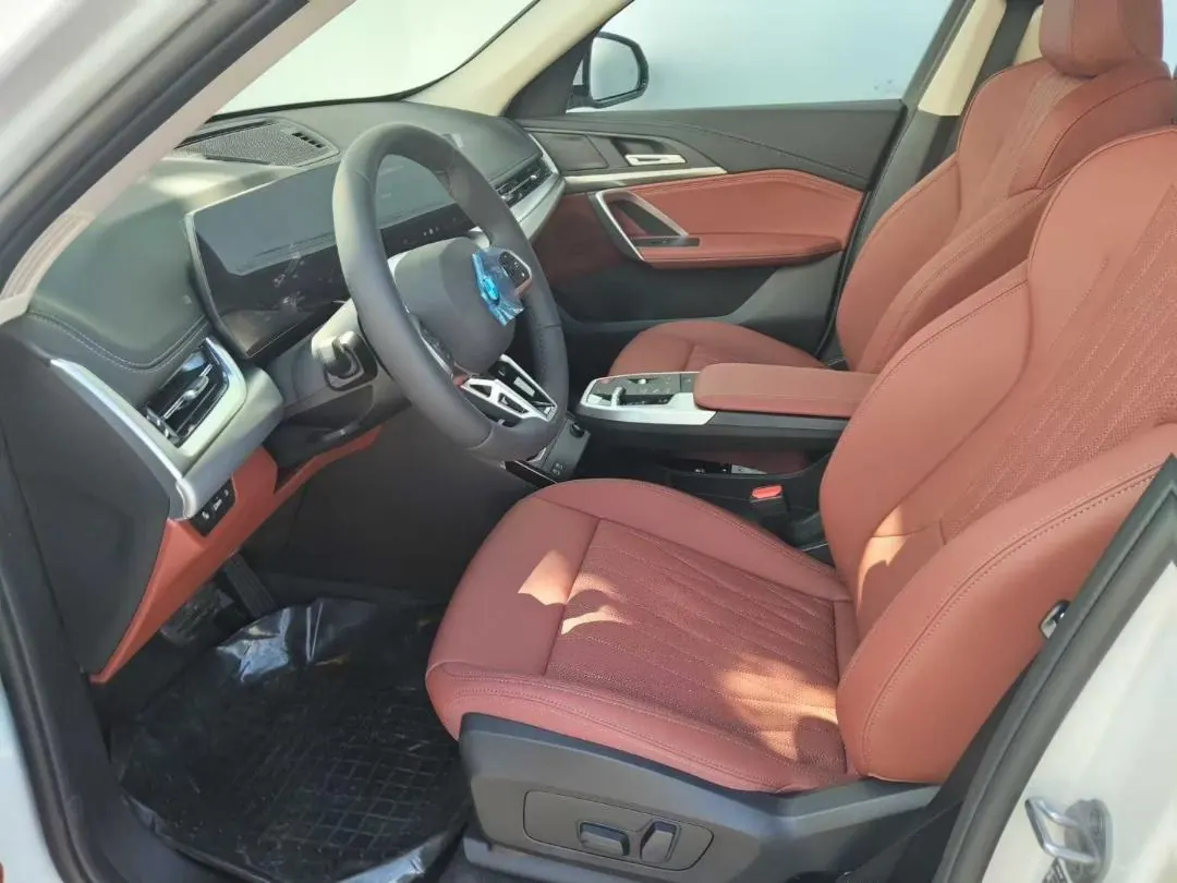 BMW 2026 iX1 eDrive25L eDrive25L m sports suit automatic gear 2