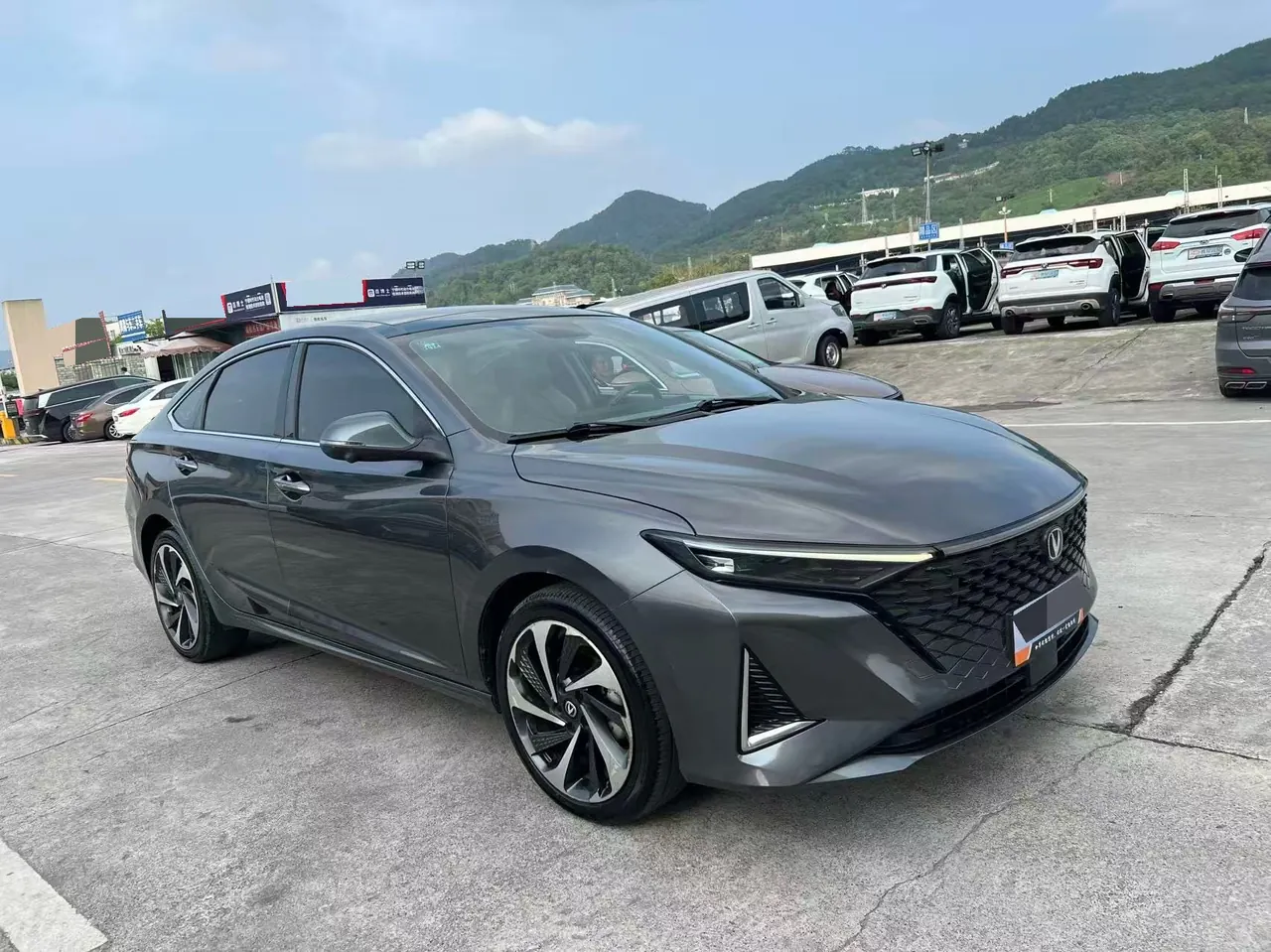 ChangAn 2023 Ruicheng PLUS 1.5T Luxury Automatic Gear 2