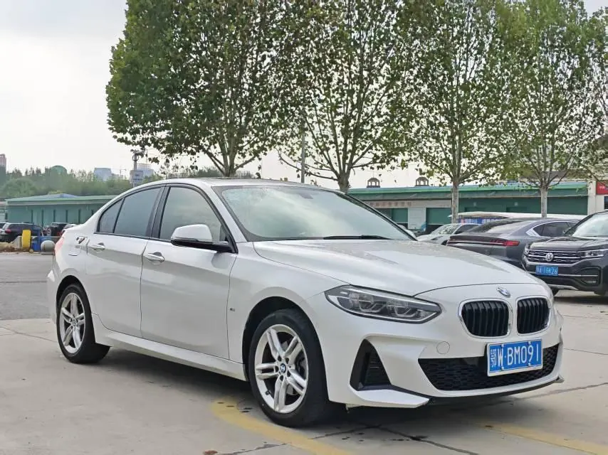 BMW 1 Series 2020 120i 1.5T M Sports Suit Automatic Gear 3