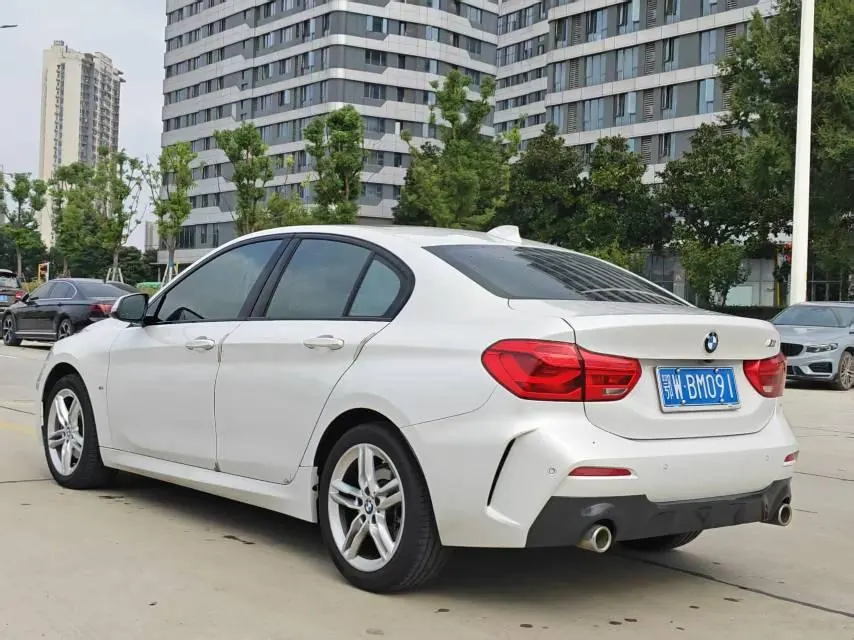 BMW 1 Series 2020 120i 1.5T M Sports Suit Automatic Gear 7