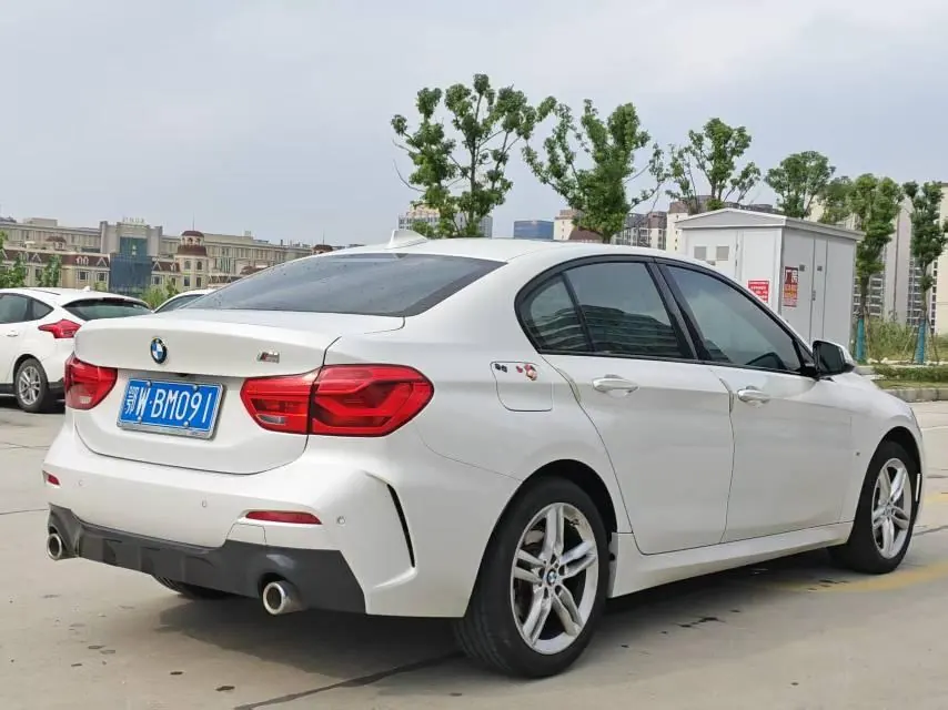 BMW 1 Series 2020 120i 1.5T M Sports Suit Automatic Gear 9