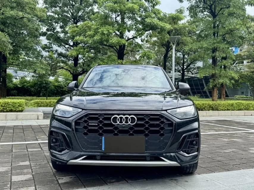 Audi 2024 Q5L 2.0TFSI 45TFSI luxury dynamic automatic transmission 2