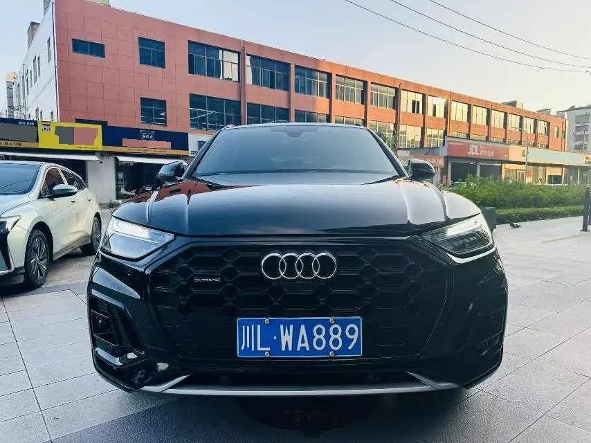 Audi 2024 Q5L 2.0TFSI 45TFSI luxury dynamic automatic transmission 7