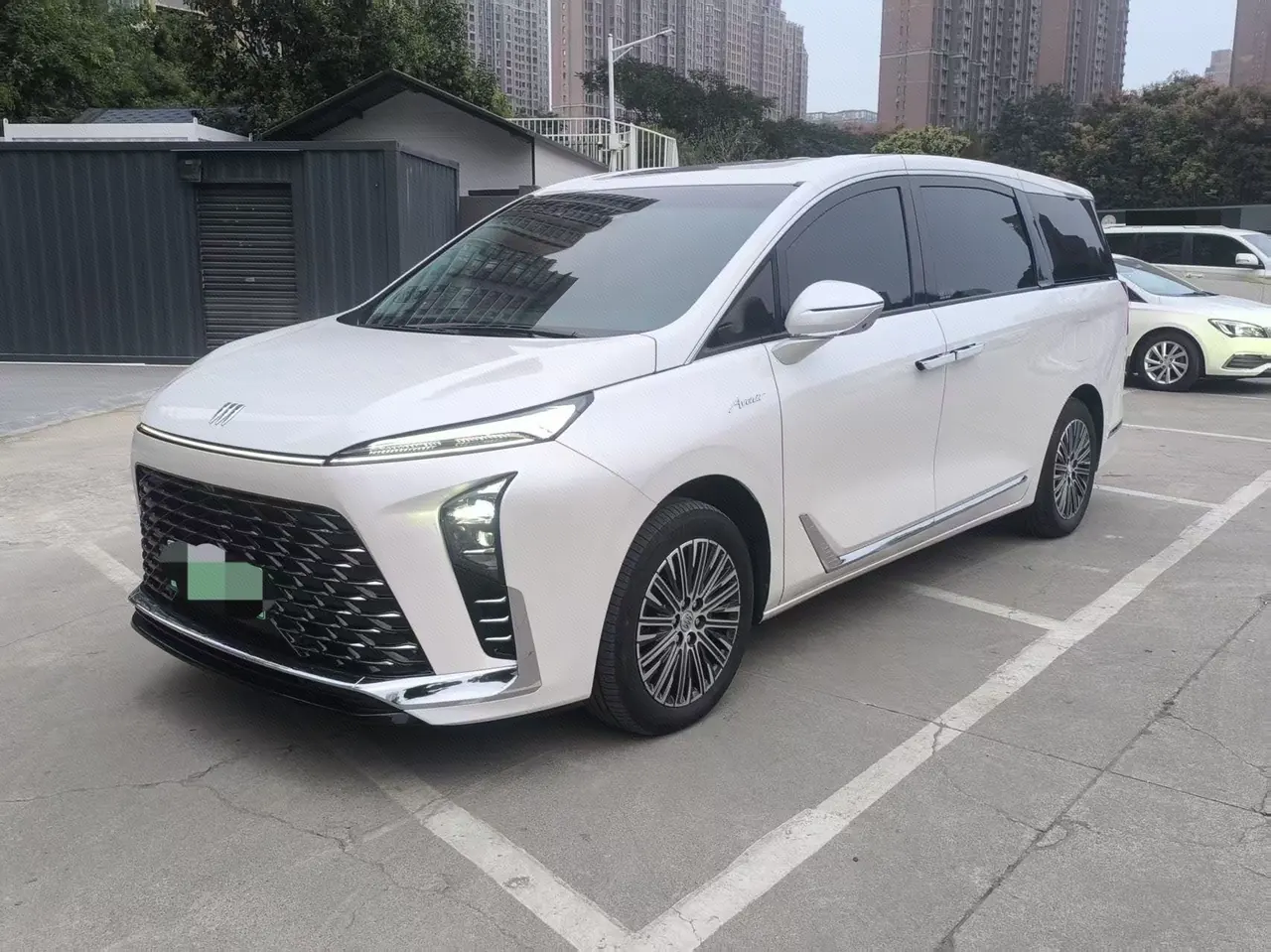 Open image lightbox: Buick 2024 GL8 Lu Zun PHEV 1.5T Exclusive Edition 7-seat Automatic Gear
