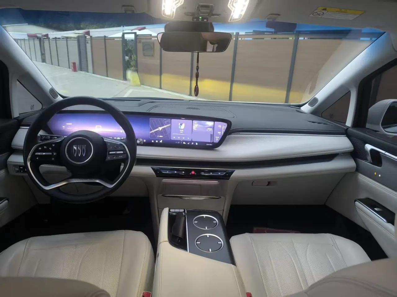 Buick 2024 GL8 Lu Zun PHEV 1.5T Exclusive Edition 7-seat Automatic Gear 6