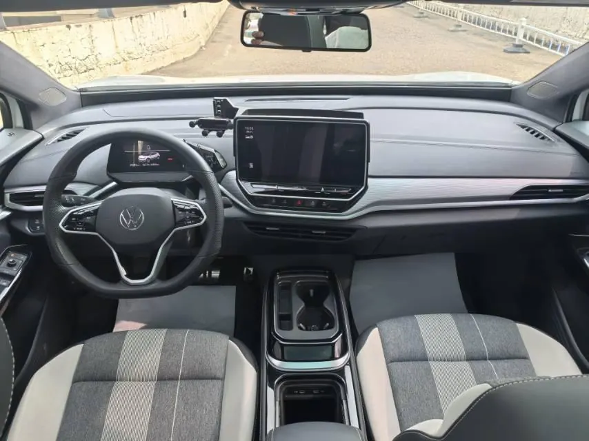 Volkswagen 2024 ID. 4 CROZZ Pure Limited Edition Automatic Transmission 5