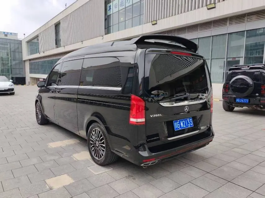 Mercedes Benz V 2020V 260 L 2.0T Deluxe Edition Automatic Gear 8