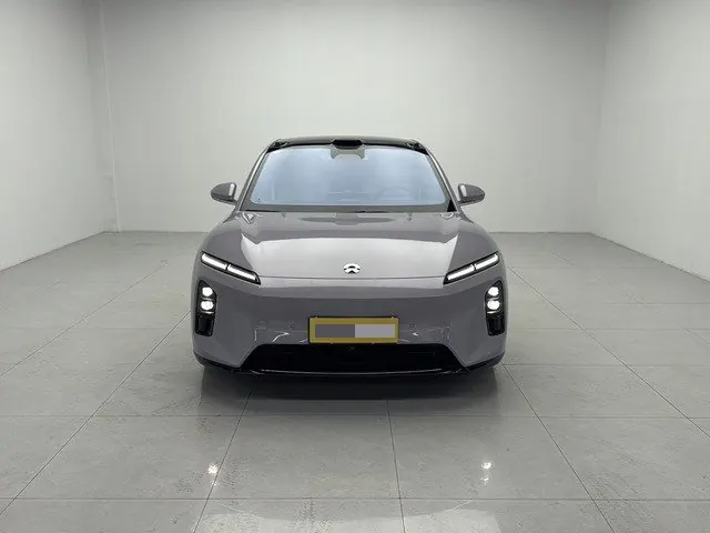 NIO 2024 ET5 75kWh automatic gear 2