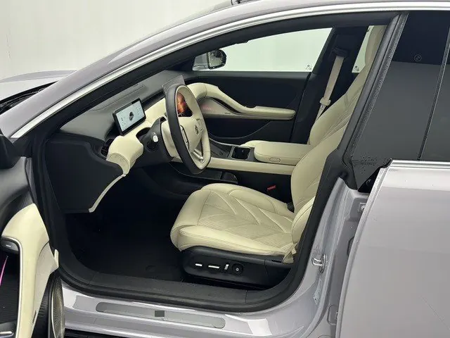 NIO 2024 ET5 75kWh automatic gear 4