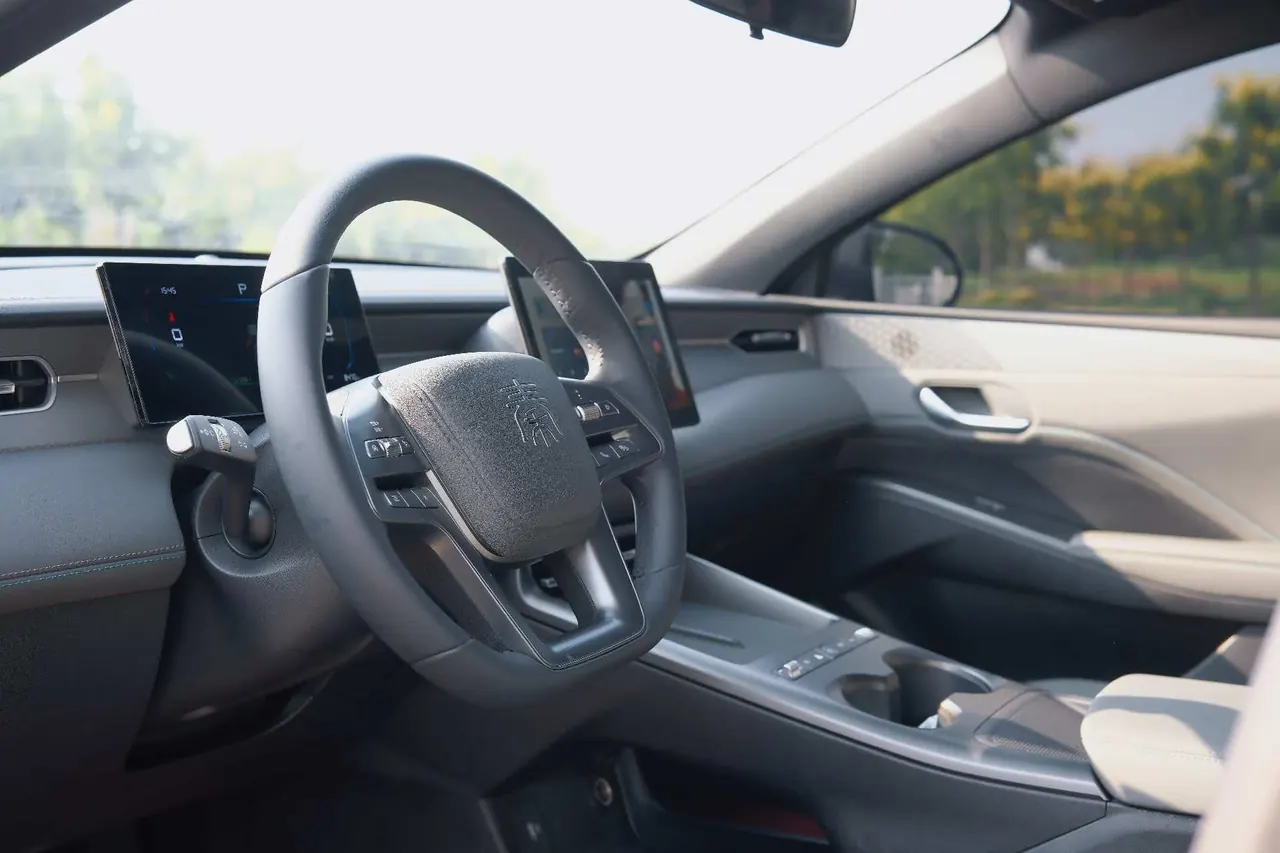 BYD 2024 Qin PLUS EV 510KM Glory Edition Leading Automatic Gear 4
