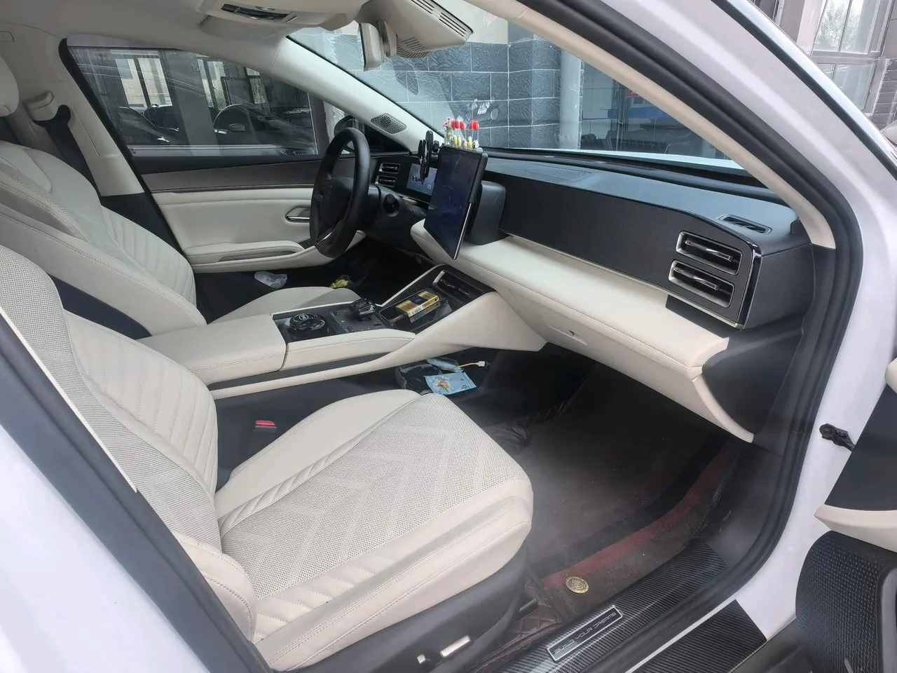 BYD 2024 Qin L DM-i 1.5 Stepless 120KM Excellent Automatic 9