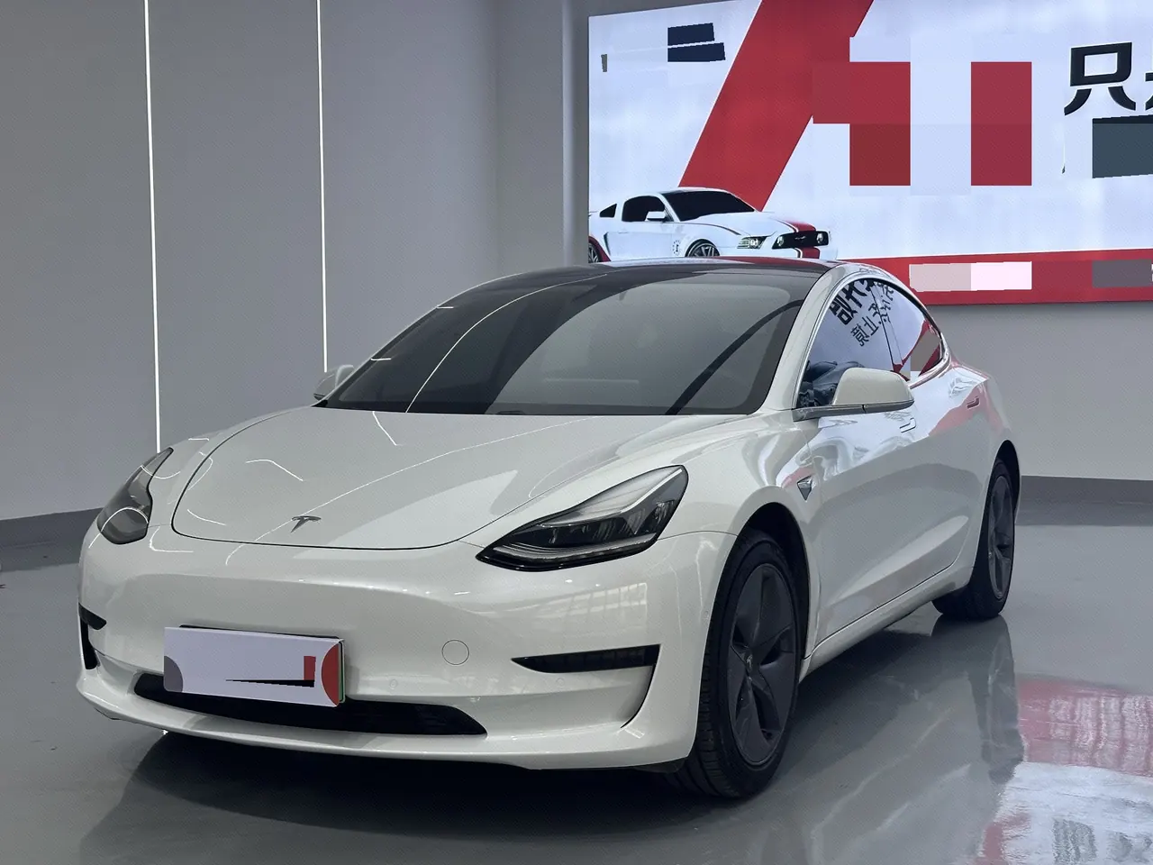 打开图片灯箱:Tesla 2020 Model 3 Standard Endurance Rear Drive Upgraded Automatic Gear