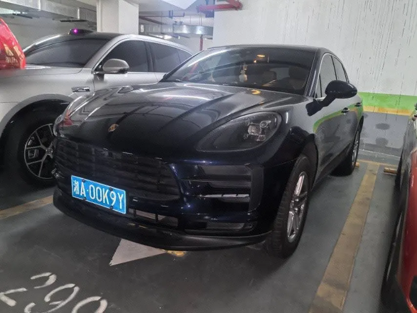 Open image lightbox: Porsche Macan (Imported) 2021 Macan 2.0T Automatic Gear