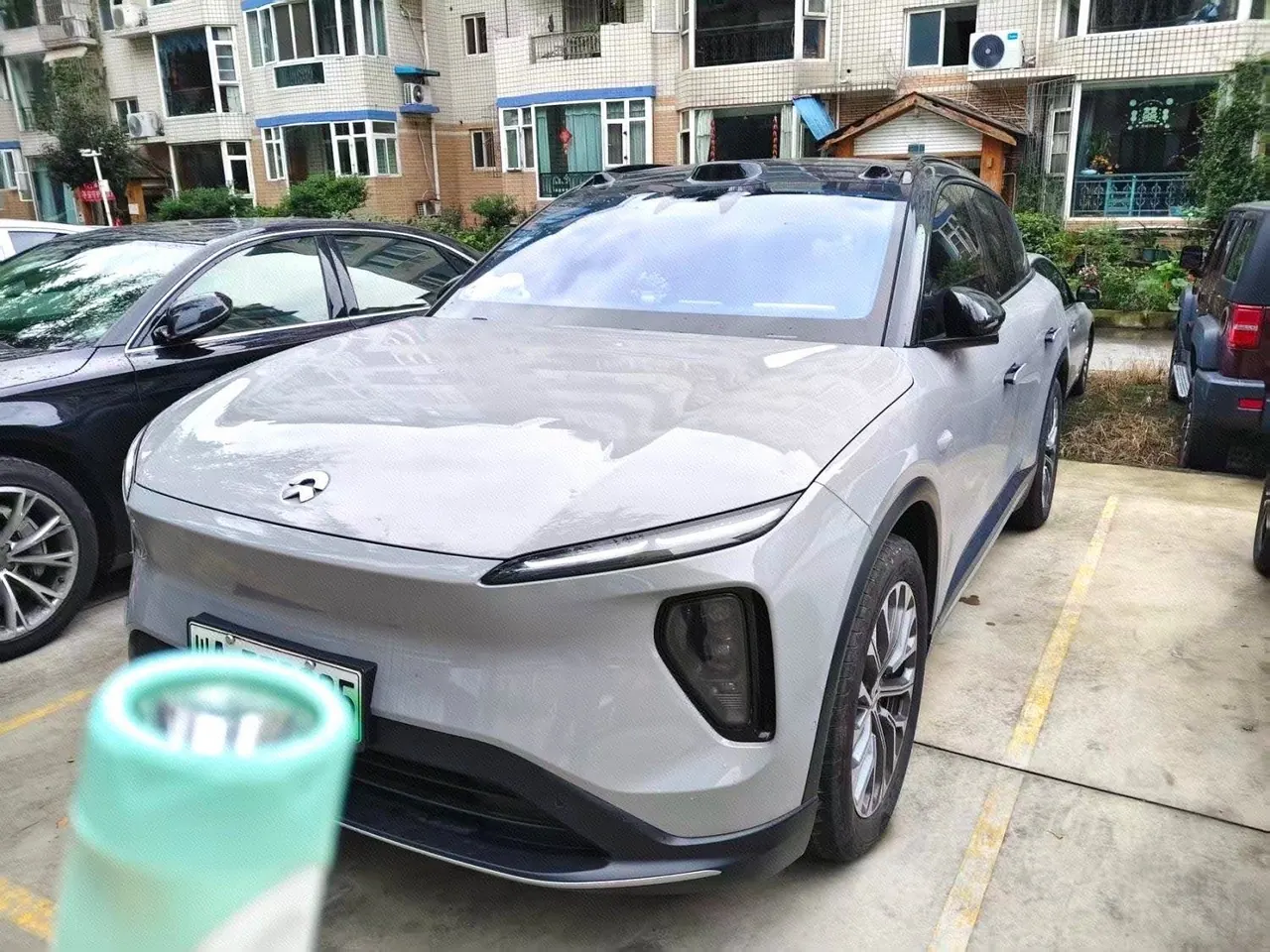 Open image lightbox: NIO 2024 ES6 75kWh automatic gear