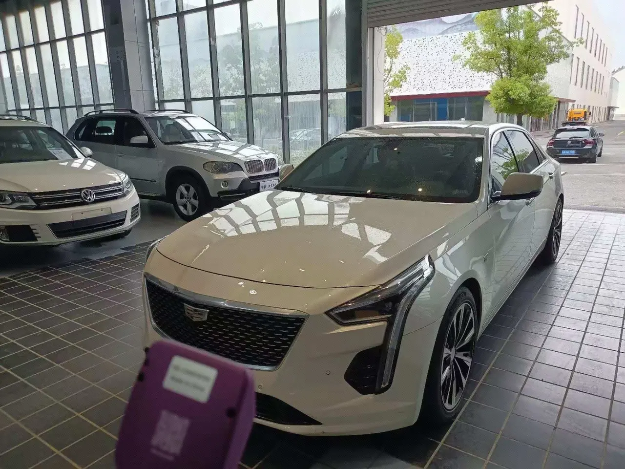 Open image lightbox: Cadillac 2022 CT6 2.0T 28T fashion automatic gear