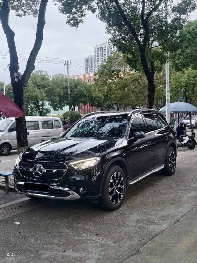 Open image lightbox: Mercedes Benz 2024 GLC 260 L 4MATIC 48V 2.0T Dynamic 5-seat Automatic Gear