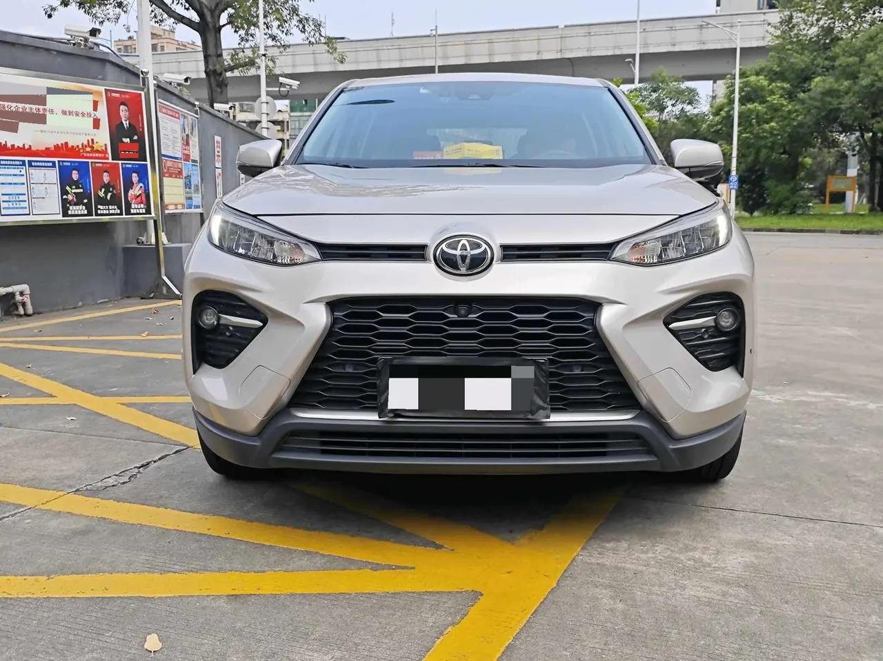 Toyota 2022 Willanda 2.0 Stepless Two-Drive Luxury PLUS Edition Automatic Gear 2