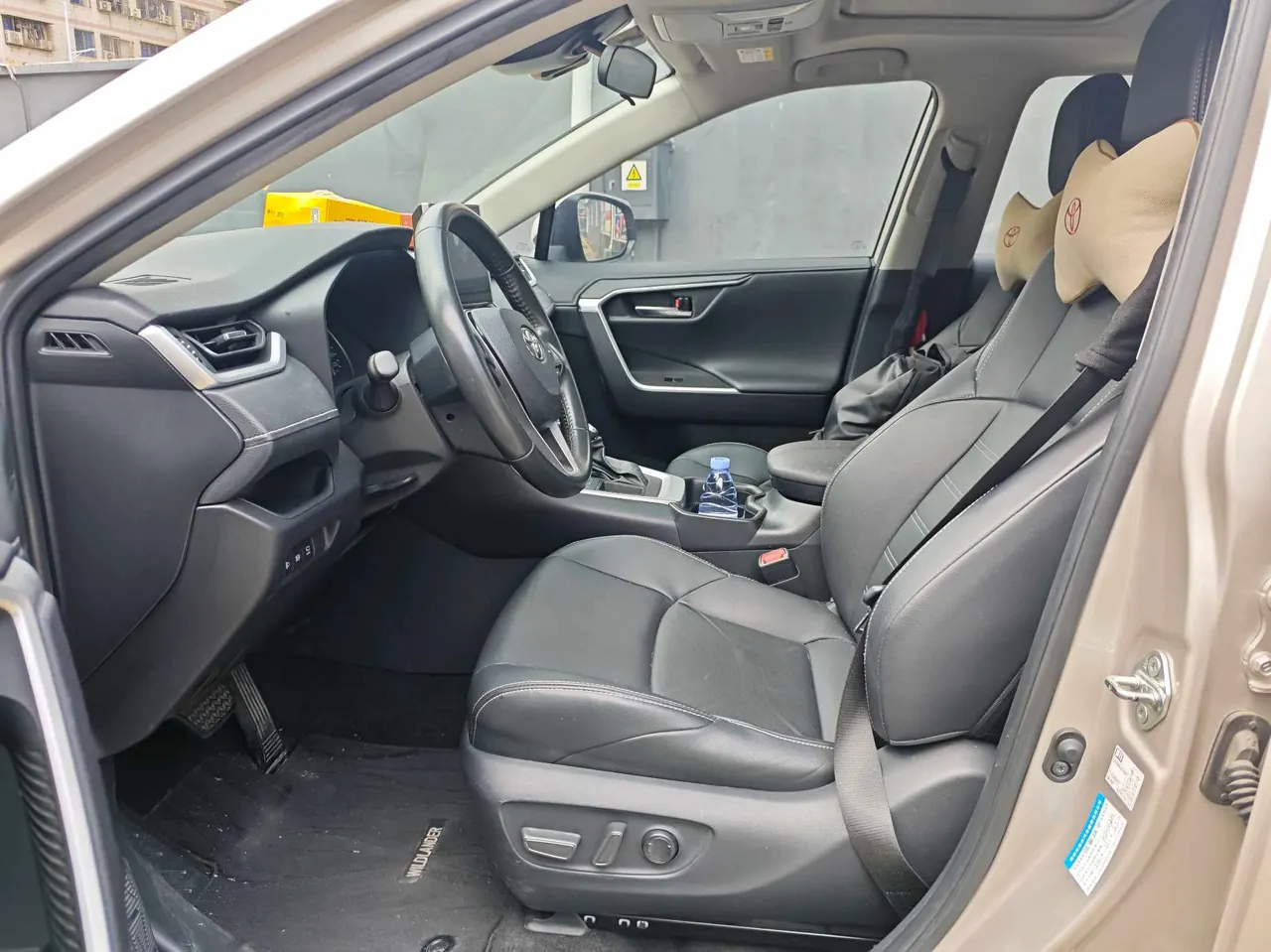 Toyota 2022 Willanda 2.0 Stepless Two-Drive Luxury PLUS Edition Automatic Gear 4