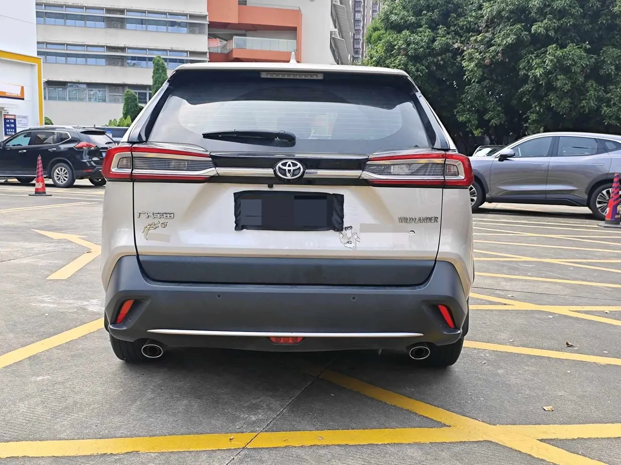 Toyota 2022 Willanda 2.0 Stepless Two-Drive Luxury PLUS Edition Automatic Gear 7