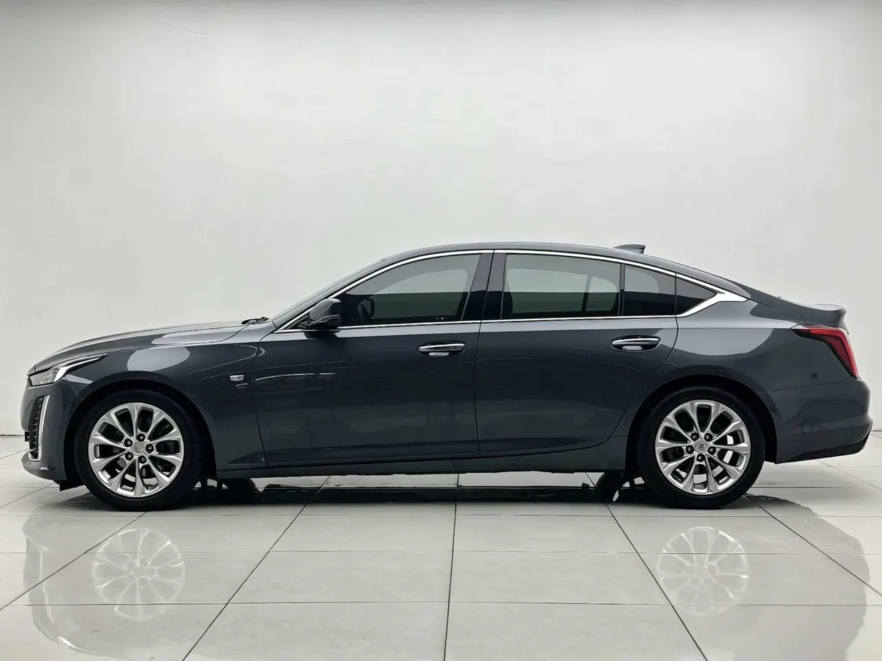 Cadillac 2021 CT5 2.0T 28T luxury automatic gear 5