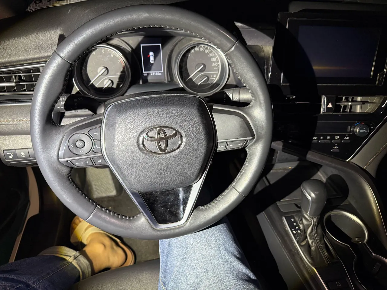 Toyota 2021 Camry 2.0G Stepless Deluxe Edition Automatic Gear 4