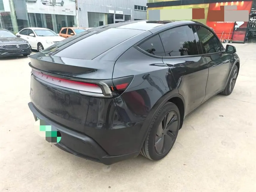 Tesla 2025 Model Y rear-wheel drive version automatic transmission 4