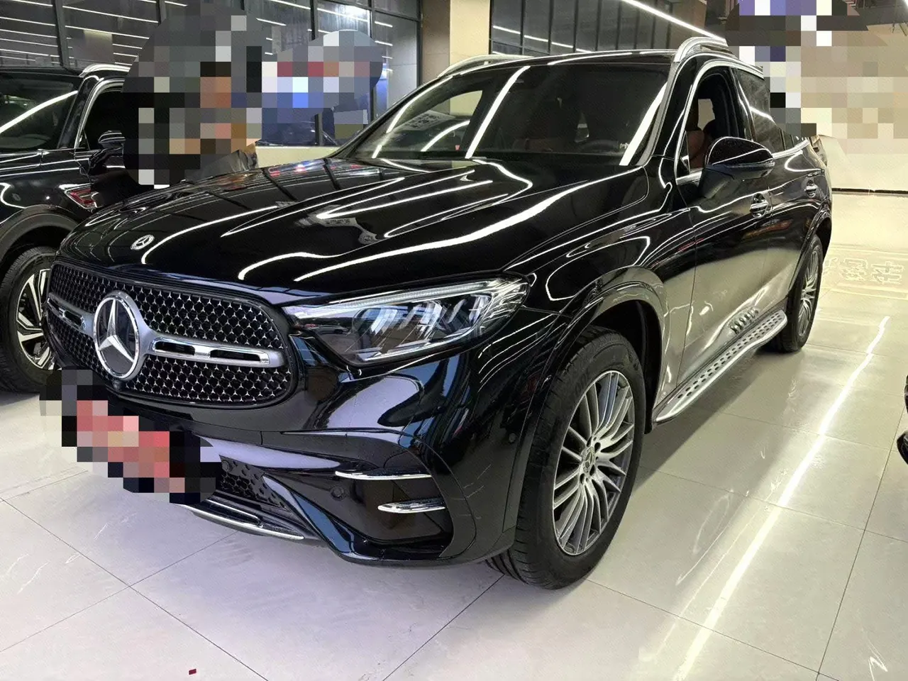 Открыть галерею: Mercedes Benz 2025 GLC 260 L 4MATIC 48V 2.0T Dynamic 5-seat Automatic Gear