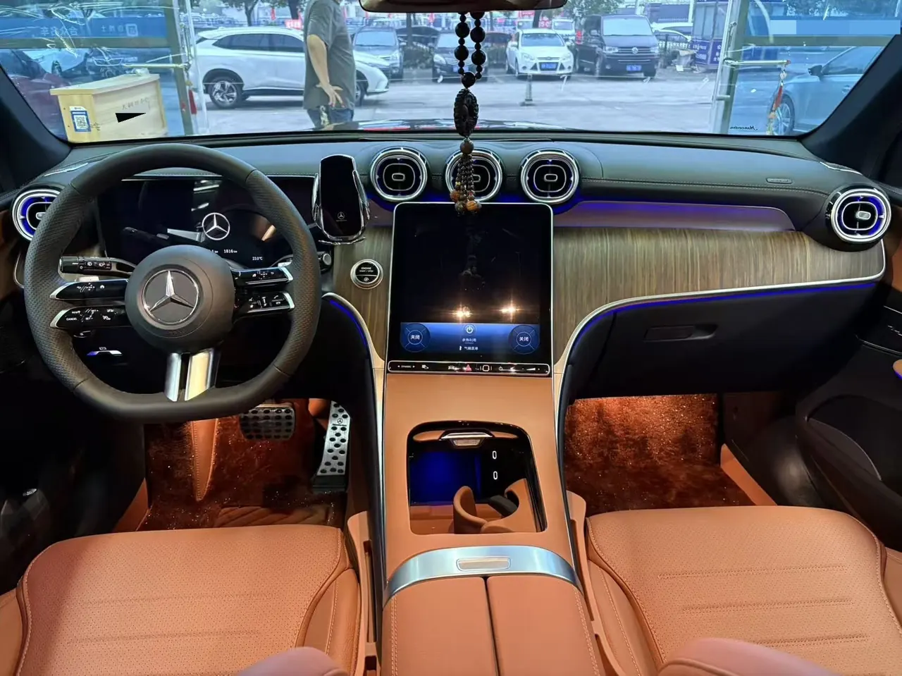 Mercedes Benz 2025 GLC 260 L 4MATIC 48V 2.0T Dynamic 5-seat Automatic Gear 6