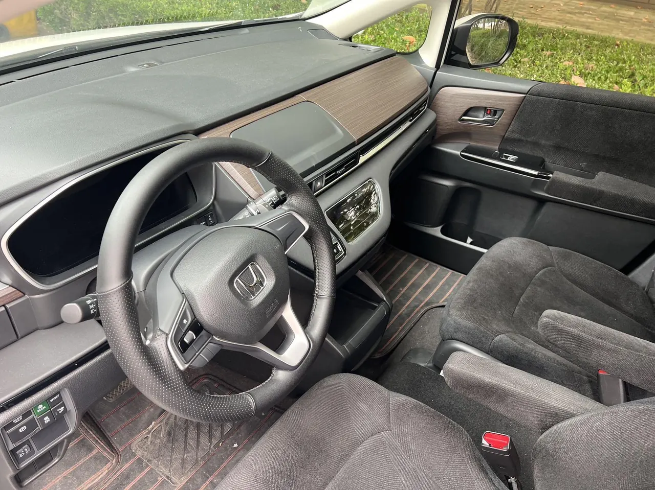 Honda 2024 Odyssey Hybrid 2.0 Stepless Sharp and Pleasant Edition Automatic Gear 4