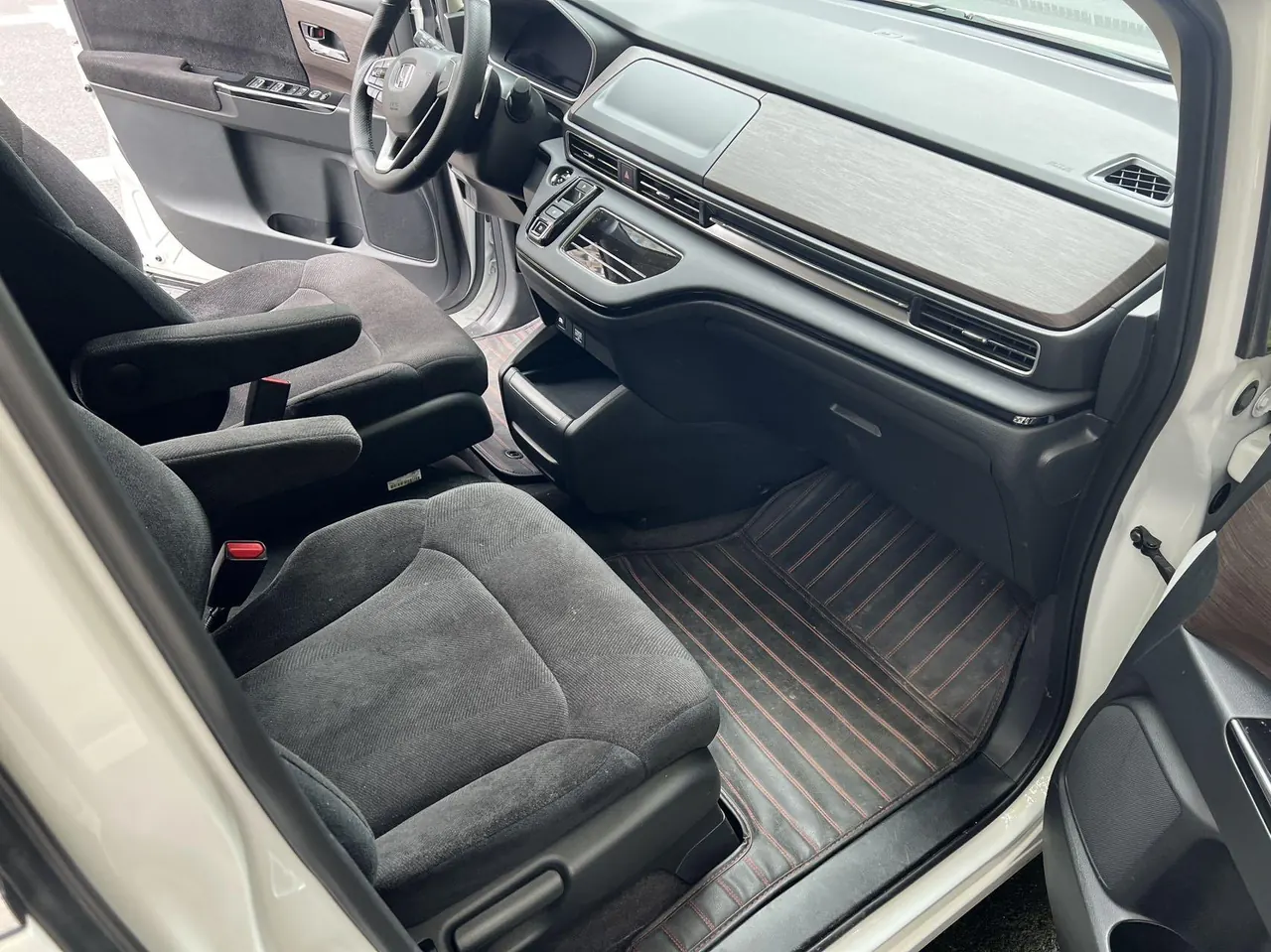 Honda 2024 Odyssey Hybrid 2.0 Stepless Sharp and Pleasant Edition Automatic Gear 5