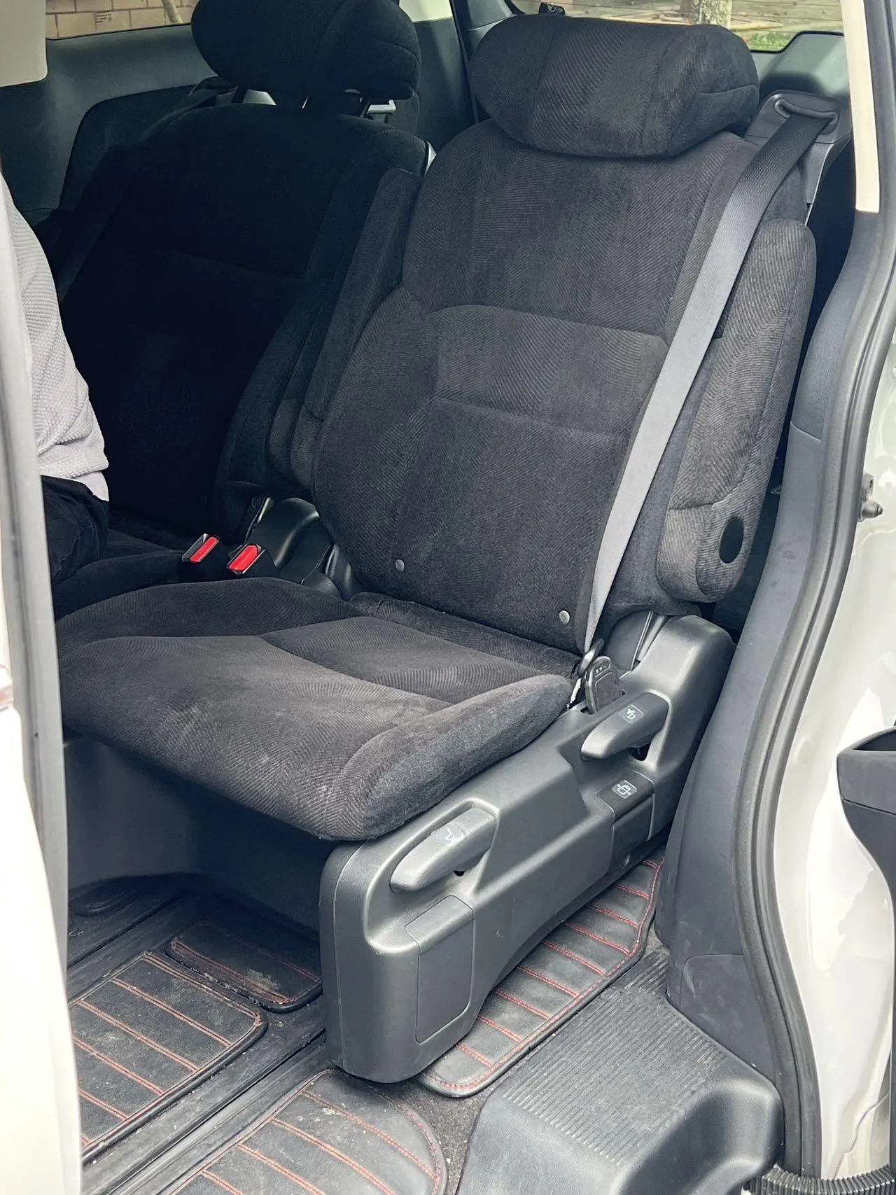 Honda 2024 Odyssey Hybrid 2.0 Stepless Sharp and Pleasant Edition Automatic Gear 6