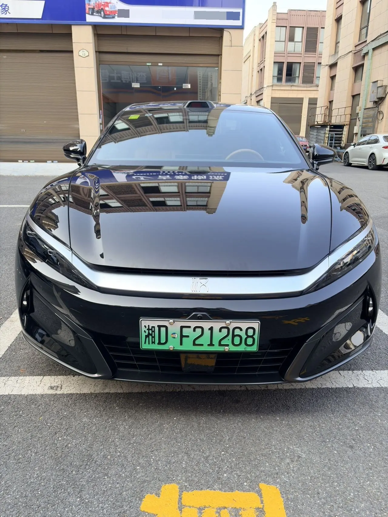 BYD 2025 Han l DM-i 1.5T stepless 200KM laser Radar flagship automatic gear 2