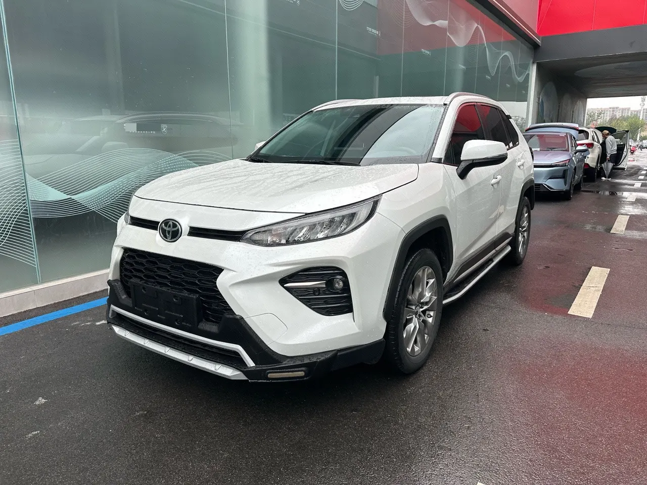 Открыть галерею: Toyota 2021 Willanda 2.0 Stepless Two-Drive Deluxe Automatic Gear