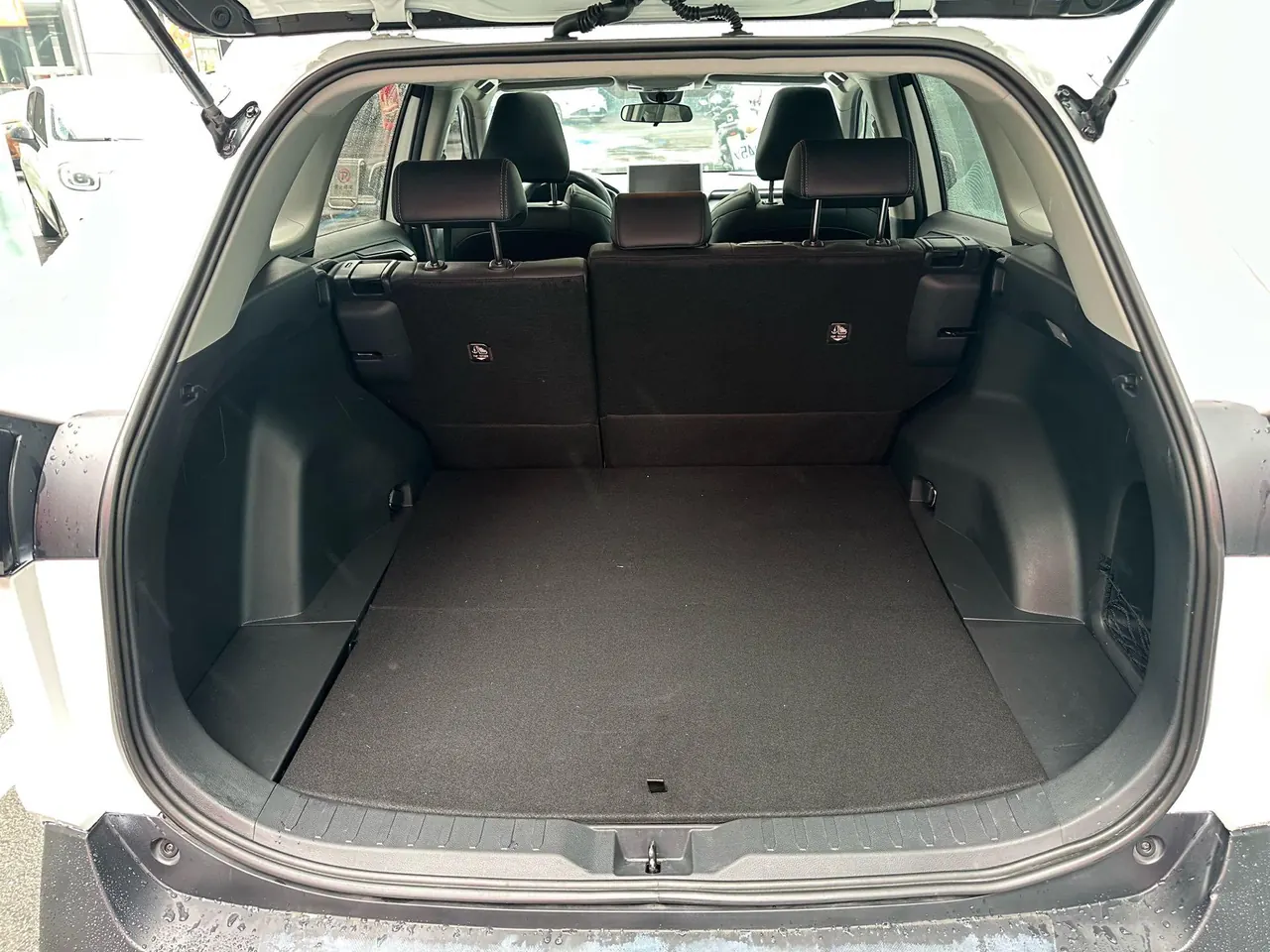 Toyota 2021 Willanda 2.0 Stepless Two-Drive Deluxe Automatic Gear 8