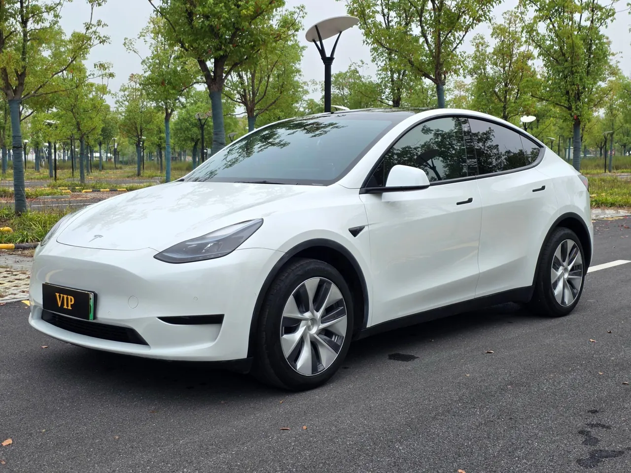Tesla 2022 Model Y rear-wheel drive version (facelift) automatic gear 7