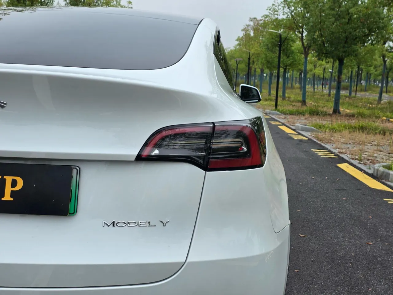Tesla 2022 Model Y rear-wheel drive version (facelift) automatic gear 8