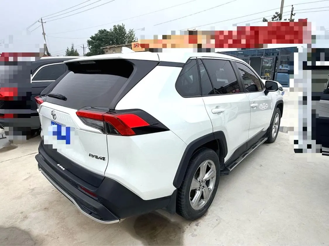 Toyota 2022 RAV4 Rongbo 2.0 Stepless Two-Drive Fashion Plus Edition Automatic Gear 5