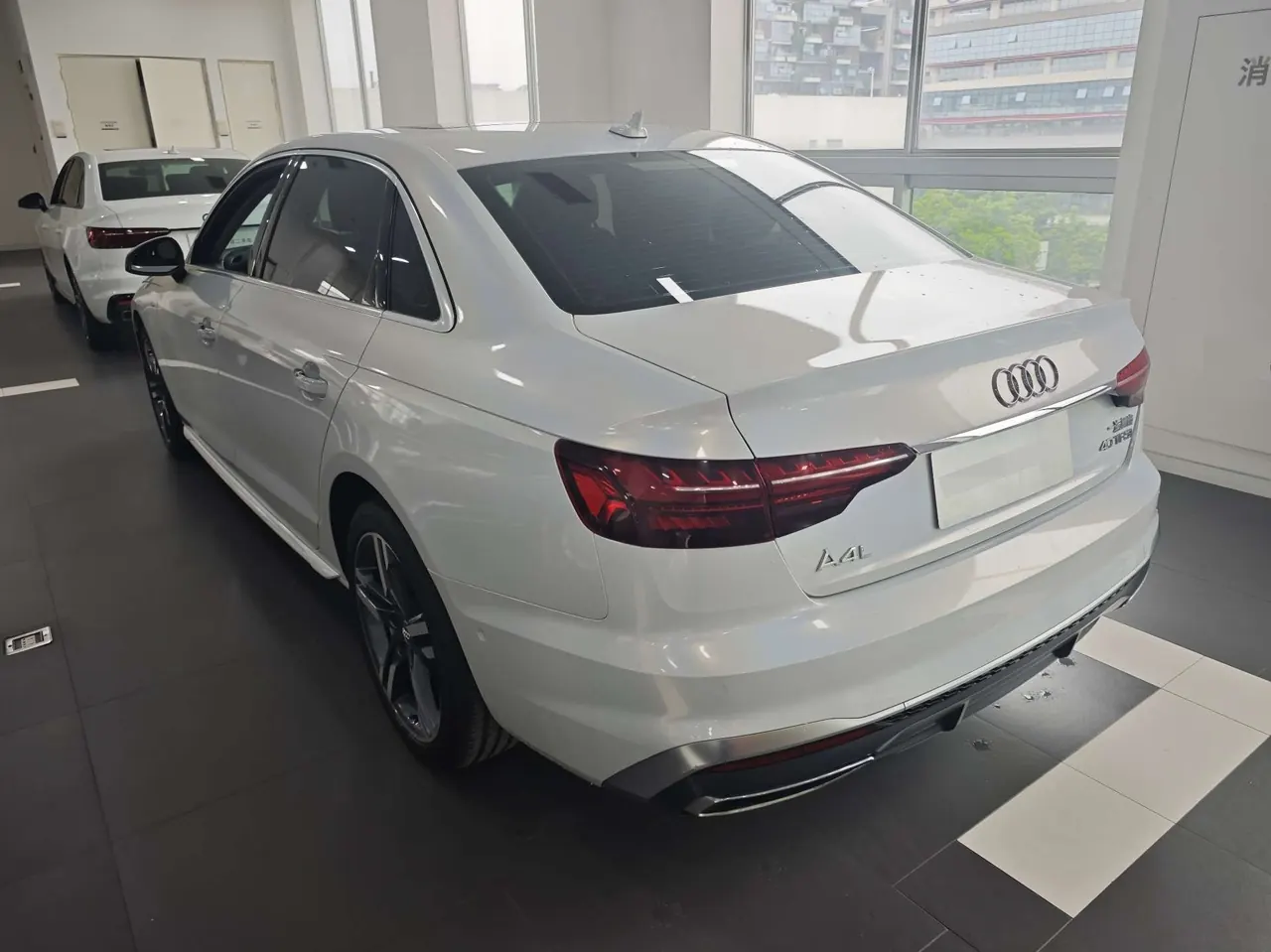 Audi 2020 A4L 2.0TFSI 40TFSI Deluxe Dynamic Automatic 4