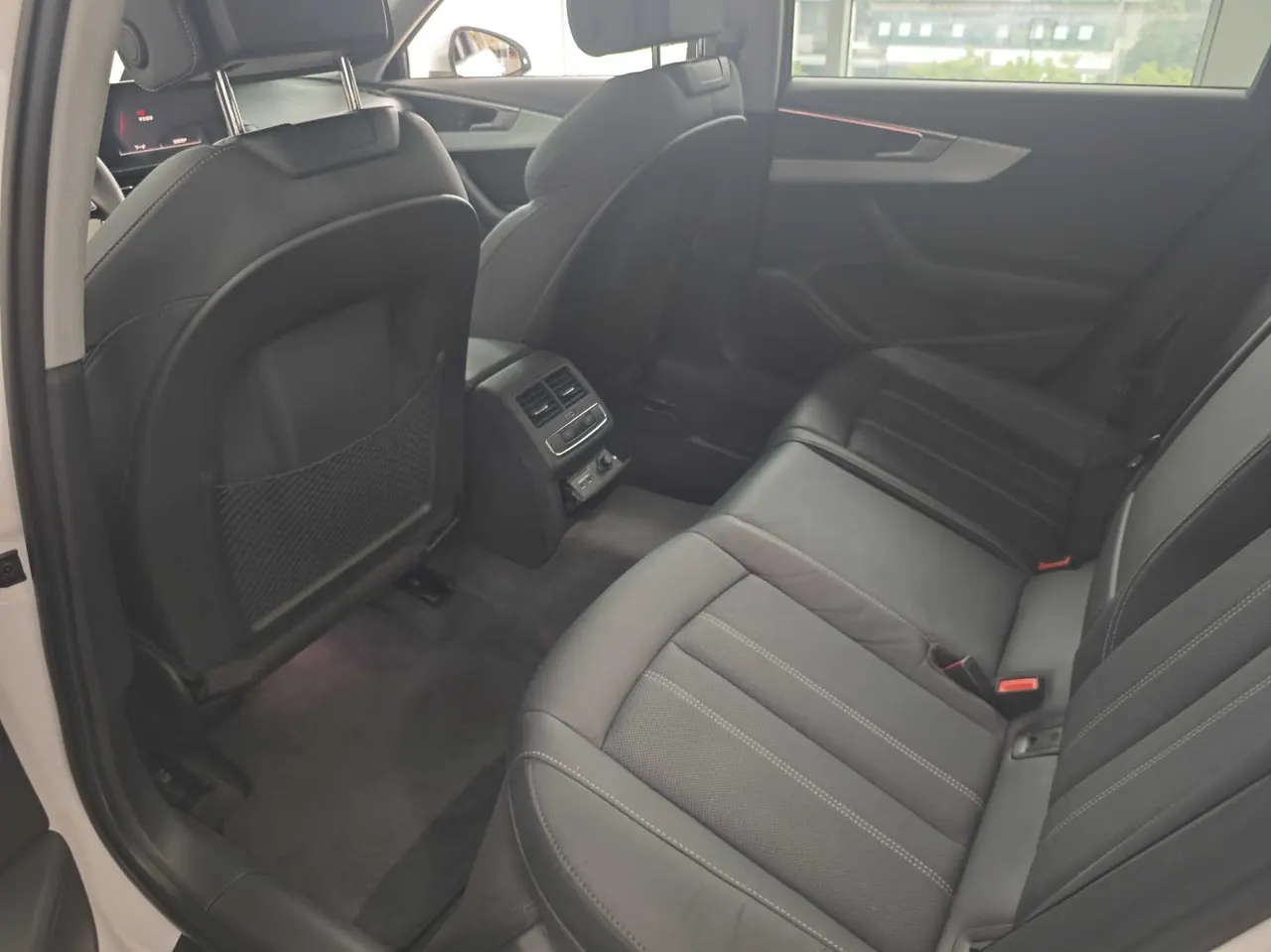 Audi 2020 A4L 2.0TFSI 40TFSI Deluxe Dynamic Automatic 6