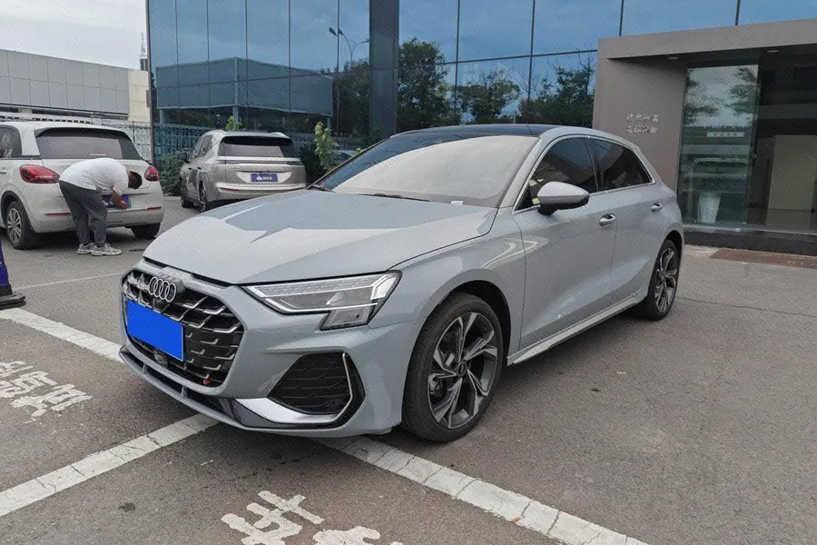 Open image lightbox: Audi 2025 A3 Sportback 1.5TFSI 35TFSI Flying Premium Automatic Gear