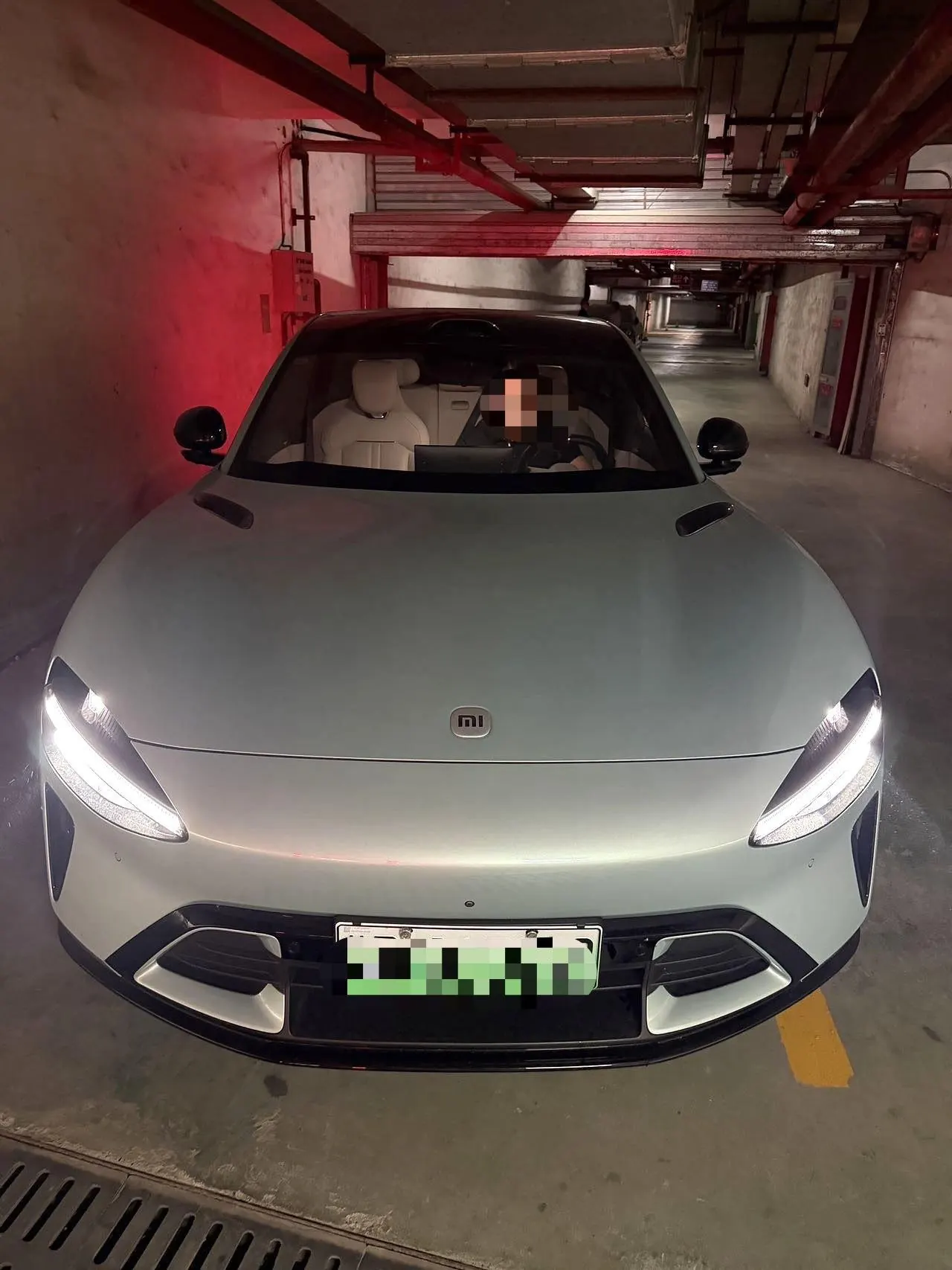 MI 2025 YU7 Long Endurance Four-wheel Drive Pro Edition Automatic Gear 4