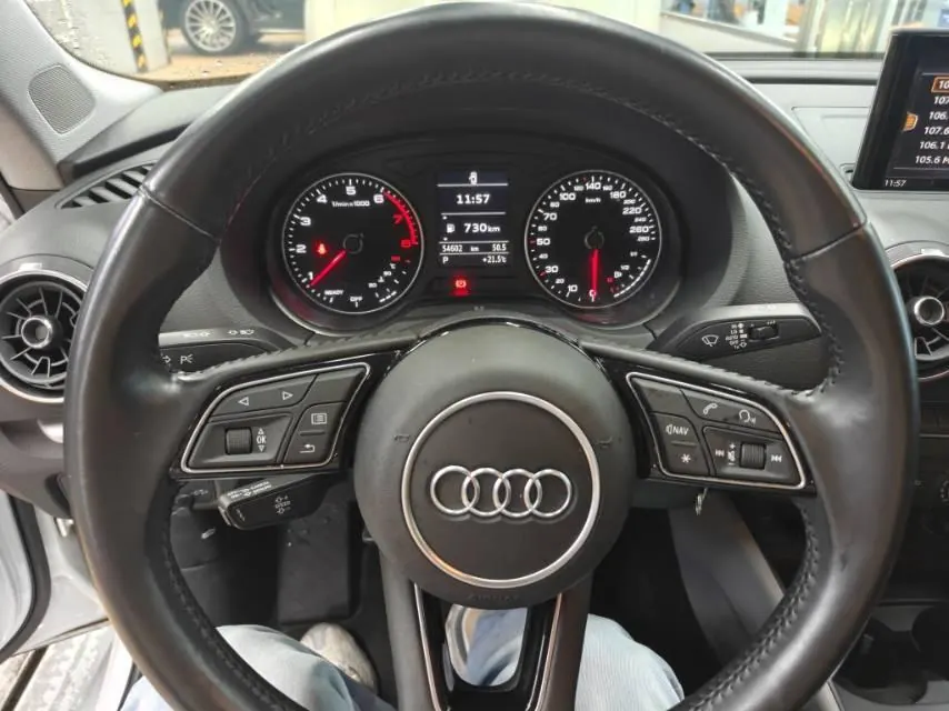 Audi 2020 A3 Limousine 1.4TFSI 35TFSI aggressive automatic gear 10